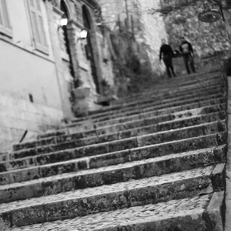 Tatil Evi Nona's Corfu βenitses