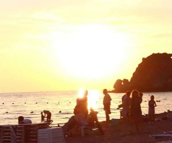 Nona's Corfu βenitses